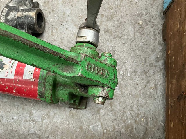 Ks tools 15t hand hydraulische buigmachine - afbeelding 5 van  10