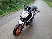 Ktm - 125 duke - afbeelding 9 van  13