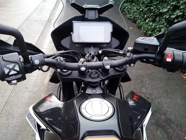 Ktm - adventure - motorfiets - afbeelding 3 van  9