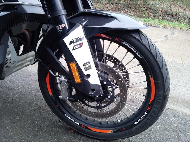 Ktm - adventure - motorfiets - afbeelding 7 van  9