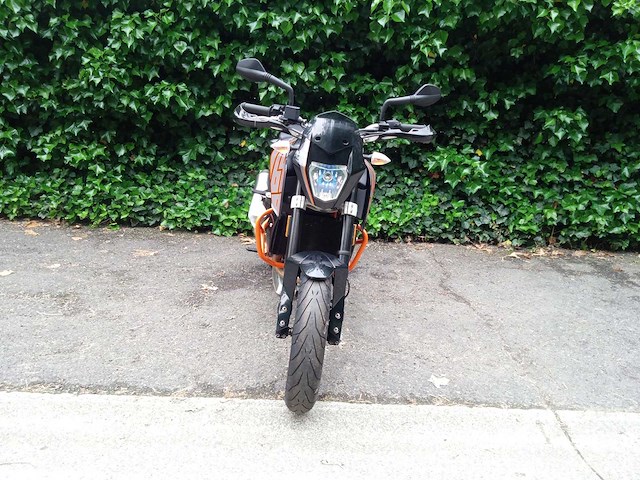 Ktm - duke 690 - motorfiets - afbeelding 6 van  9