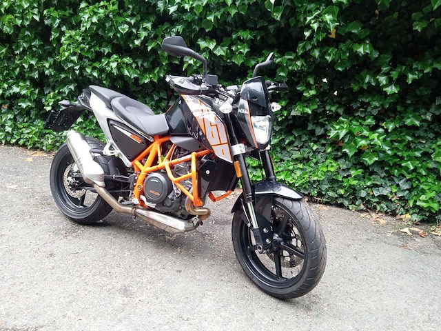 Ktm - duke 690 - motorfiets - afbeelding 7 van  9