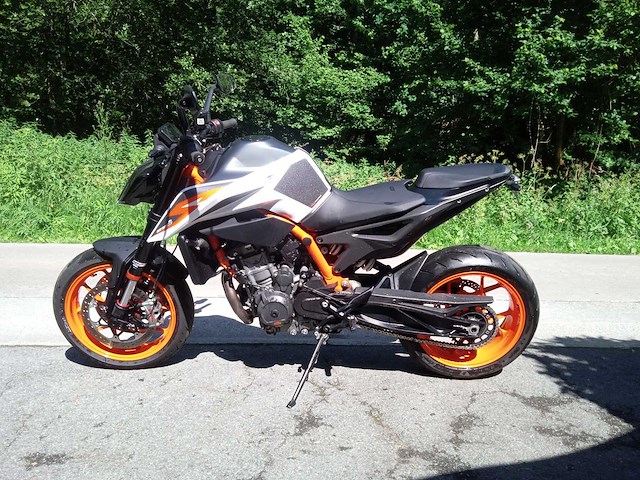 Ktm - duke 890 r - motorfiets - afbeelding 2 van  6