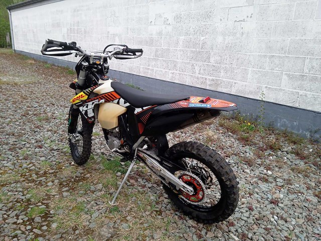 Ktm - exc 450 - motorfiets - afbeelding 2 van  8