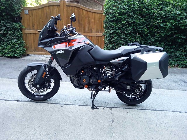 Ktm - super adventure s 1290 - motorfiets - afbeelding 2 van  6