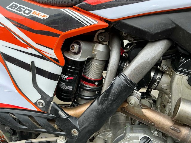 Ktm 250 sx-f cross moto 4takt motorfiets - afbeelding 26 van  47