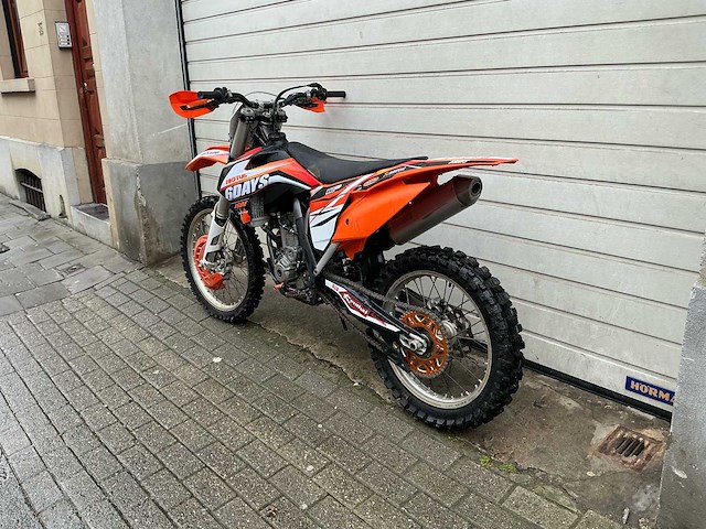Ktm 250 sx-f cross moto 4takt motorfiets - afbeelding 23 van  47