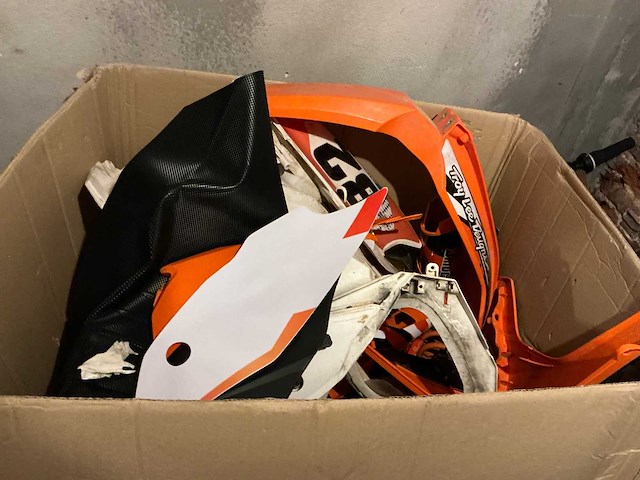 Ktm 250 sx-f cross moto 4takt motorfiets - afbeelding 37 van  47