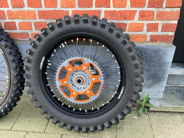 Ktm 6 days crosswielbanden - afbeelding 2 van  8