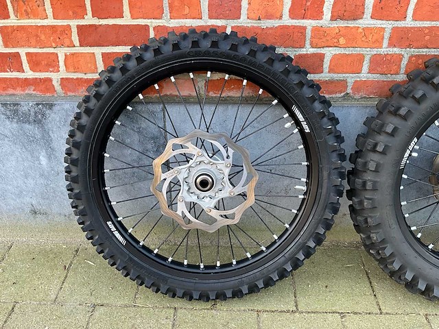 Ktm 6 days crosswielbanden - afbeelding 3 van  8