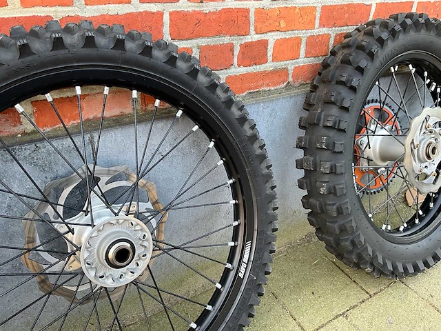 Ktm 6 days crosswielbanden - afbeelding 8 van  8