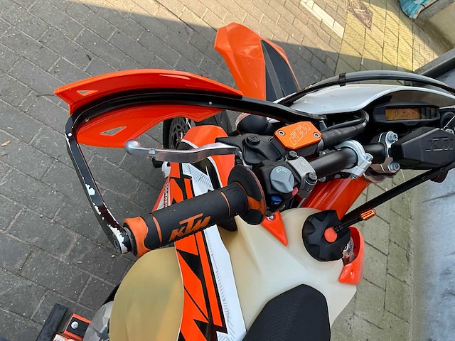 Ktm ecx efi 450 motor - afbeelding 11 van  25