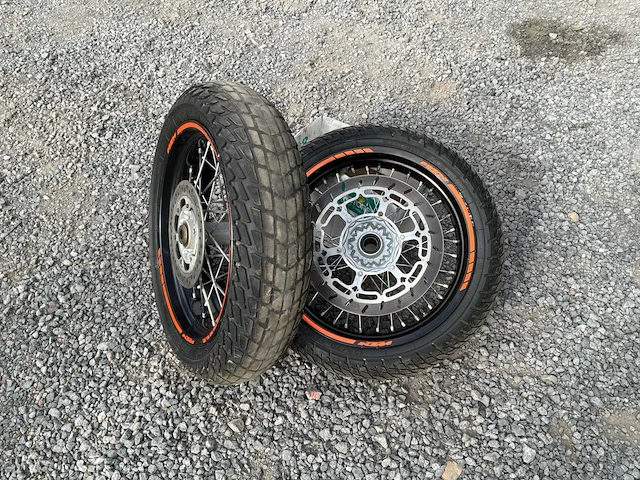 Ktm / heidenau complete spaakwielset onderdeel - afbeelding 1 van  7