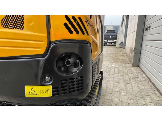 Kubota - 10-2025 - dm15 - minigraafmachine - afbeelding 7 van  21