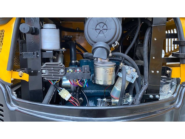 Kubota - 10-2025 - dm15 - minigraafmachine - afbeelding 11 van  21