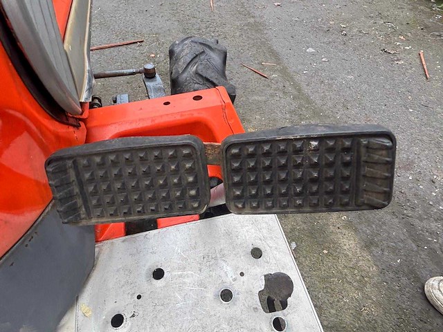 Kubota - 1997 - aste 15 4x4 - minitractor - afbeelding 18 van  26