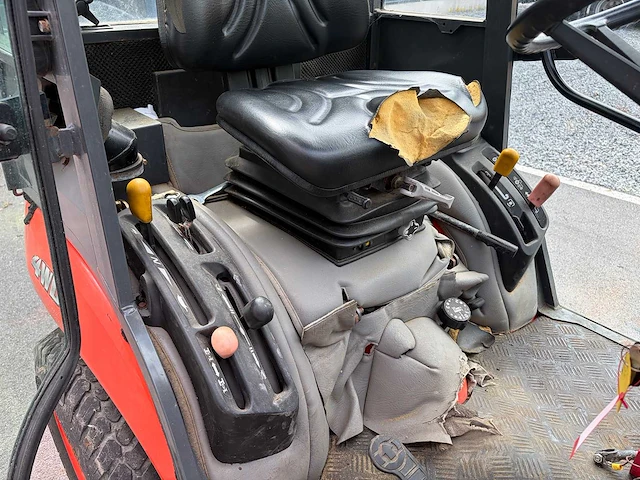 Kubota - 2003 - bx2350 - vierwielaangedreven landbouwtractor - afbeelding 9 van  15
