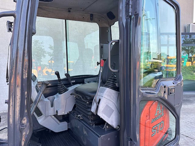 Kubota - 2016 - kx165-5 - midigraafmachine - afbeelding 28 van  44