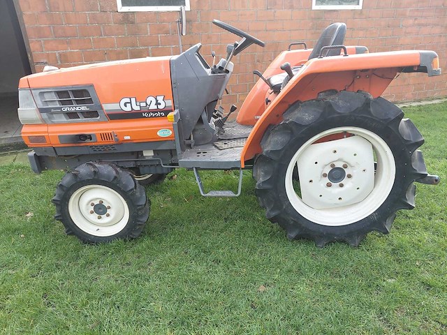 Kubota - gl23 - kubota gl23 mini tractor 4wd - afbeelding 6 van  13