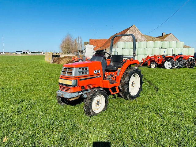 Kubota - gt-5 - kubota gt-5 compact tractor 4wd - afbeelding 8 van  15