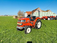 Kubota - gt-5 - kubota gt-5 compact tractor 4wd - afbeelding 8 van  15