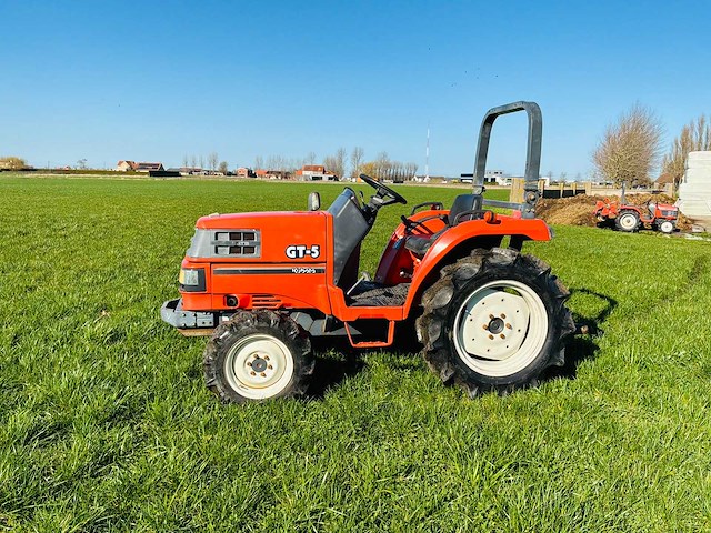 Kubota - gt-5 - kubota gt-5 compact tractor 4wd - afbeelding 9 van  15