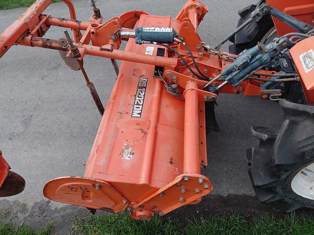 Kubota - gt26 - mini tractor 4 wd - afbeelding 13 van  15