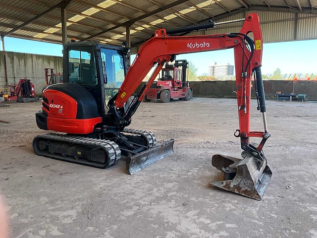 Kubota - kx042-4 - tracked excavator - 2018 - afbeelding 16 van  19