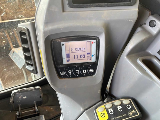Kubota - kx080-4a2 - tracked excavator - 2019 - afbeelding 5 van  14