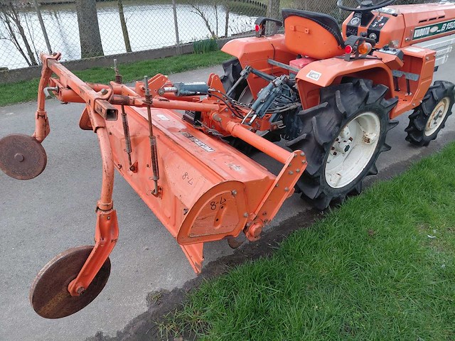 Kubota - tx155 - kubota tx155 tractor 4wd with rotavator - afbeelding 8 van  15