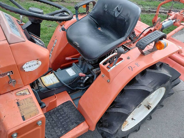 Kubota - tx155 - kubota tx155 tractor 4wd with rotavator - afbeelding 9 van  15