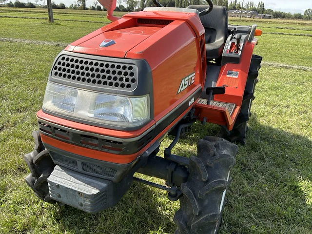 Kubota aste a175 vierwielaangedreven minitractor - afbeelding 3 van  20