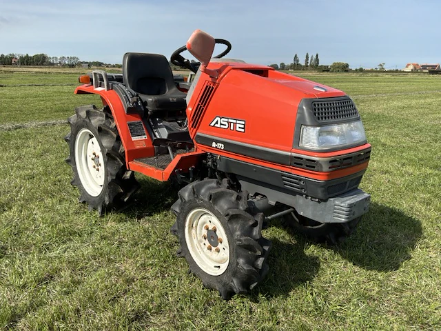 Kubota aste a175 vierwielaangedreven minitractor - afbeelding 14 van  20