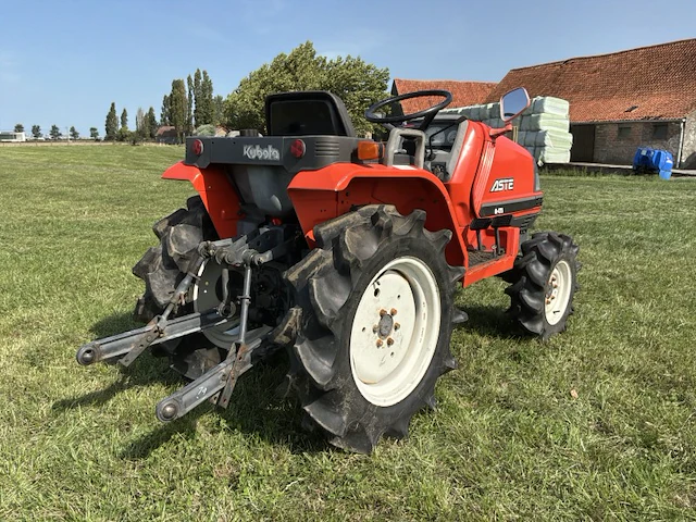 Kubota aste a175 vierwielaangedreven minitractor - afbeelding 16 van  20