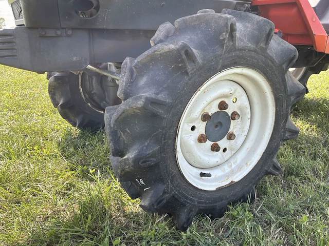 Kubota aste a175 vierwielaangedreven minitractor - afbeelding 20 van  20