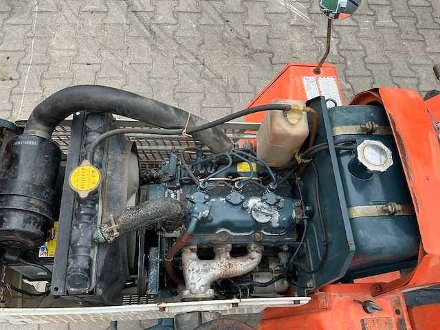 Kubota b1200 compacttractor - afbeelding 13 van  21