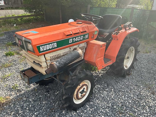 Kubota b1402-m - minitractor - afbeelding 1 van  12