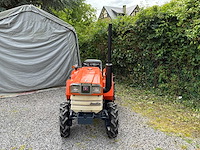 Kubota b1502 4wd landbouwtractor - afbeelding 9 van  16