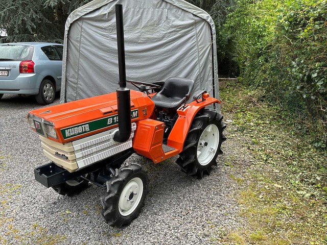 Kubota b1502 4wd landbouwtractor - afbeelding 10 van  16