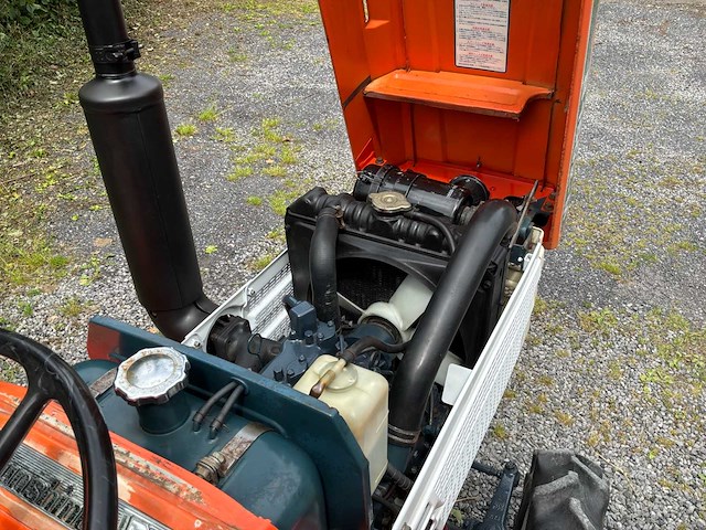 Kubota b1502 4wd landbouwtractor - afbeelding 16 van  16