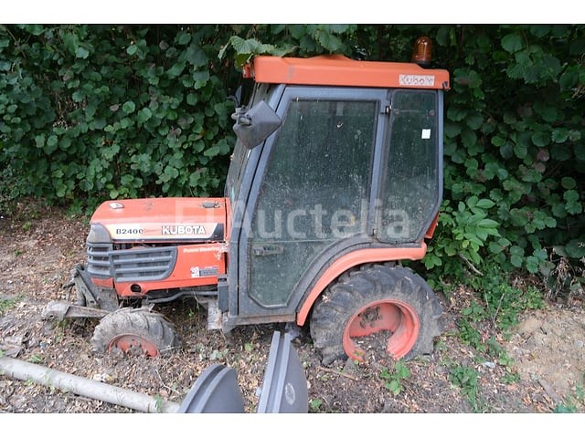 Kubota b2400d mini landbouwtractor (voor onderdelen)(vin:b2400d60510) - afbeelding 1 van  24
