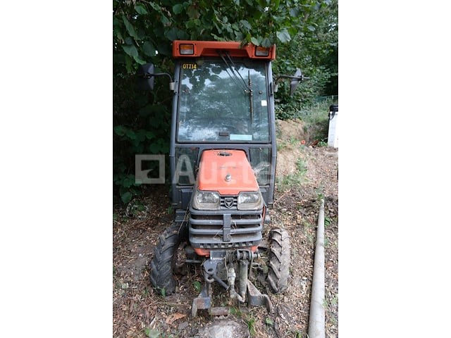Kubota b2400d mini landbouwtractor (voor onderdelen)(vin:b2400d60510) - afbeelding 23 van  24