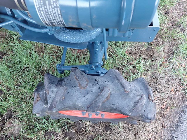 Kubota b7000 minitractor + grondfrees - afbeelding 2 van  20