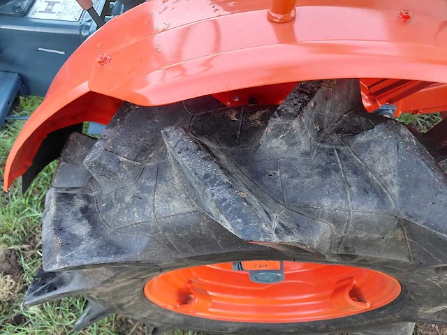 Kubota b7000 minitractor + grondfrees - afbeelding 20 van  20