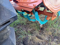 Kubota b7000 minitractor + grondfrees - afbeelding 9 van  20