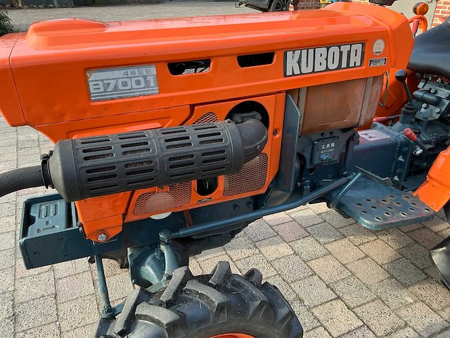 Kubota b7001 minitractor - afbeelding 2 van  18