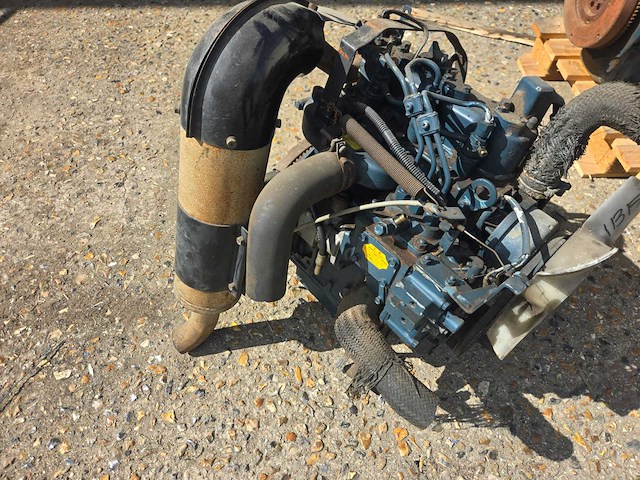 Kubota d750 dieselmotor - afbeelding 4 van  6