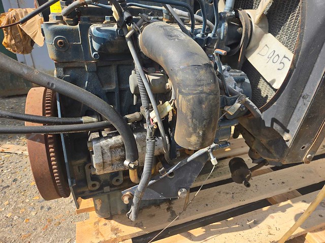 Kubota d905 dieselmotor - afbeelding 8 van  9