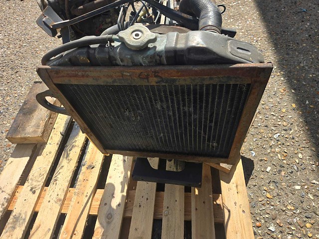 Kubota d905 dieselmotor - afbeelding 4 van  5