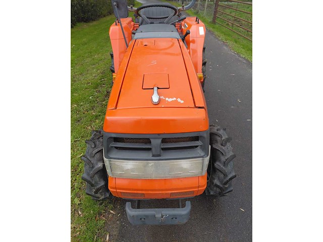 Kubota gl 200 minitractor - afbeelding 7 van  14